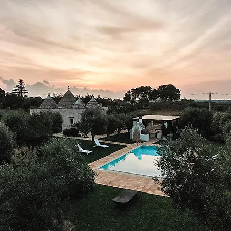 Trulli Terrarossa Con Piscina Villa *