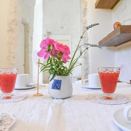 Villa Trulli Terrarossa Con Piscina