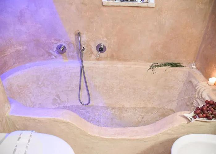 Trulli Terrarossa Con Piscina Martina Franca
